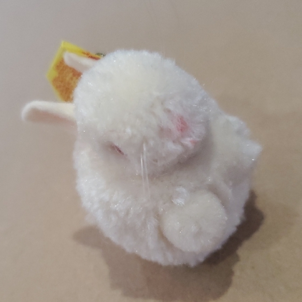 Adorable Cream Plush Toy with Tag - Picture 4 of 9